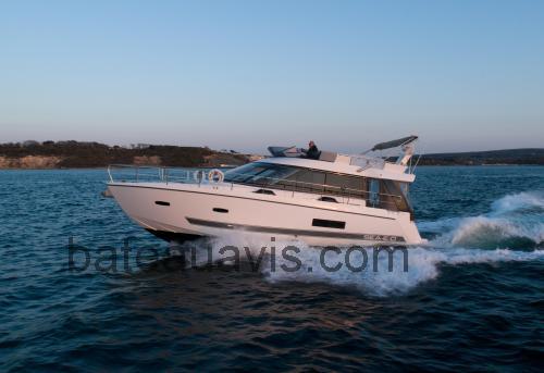 Sealine F42 Flybridge fiche technique et avis